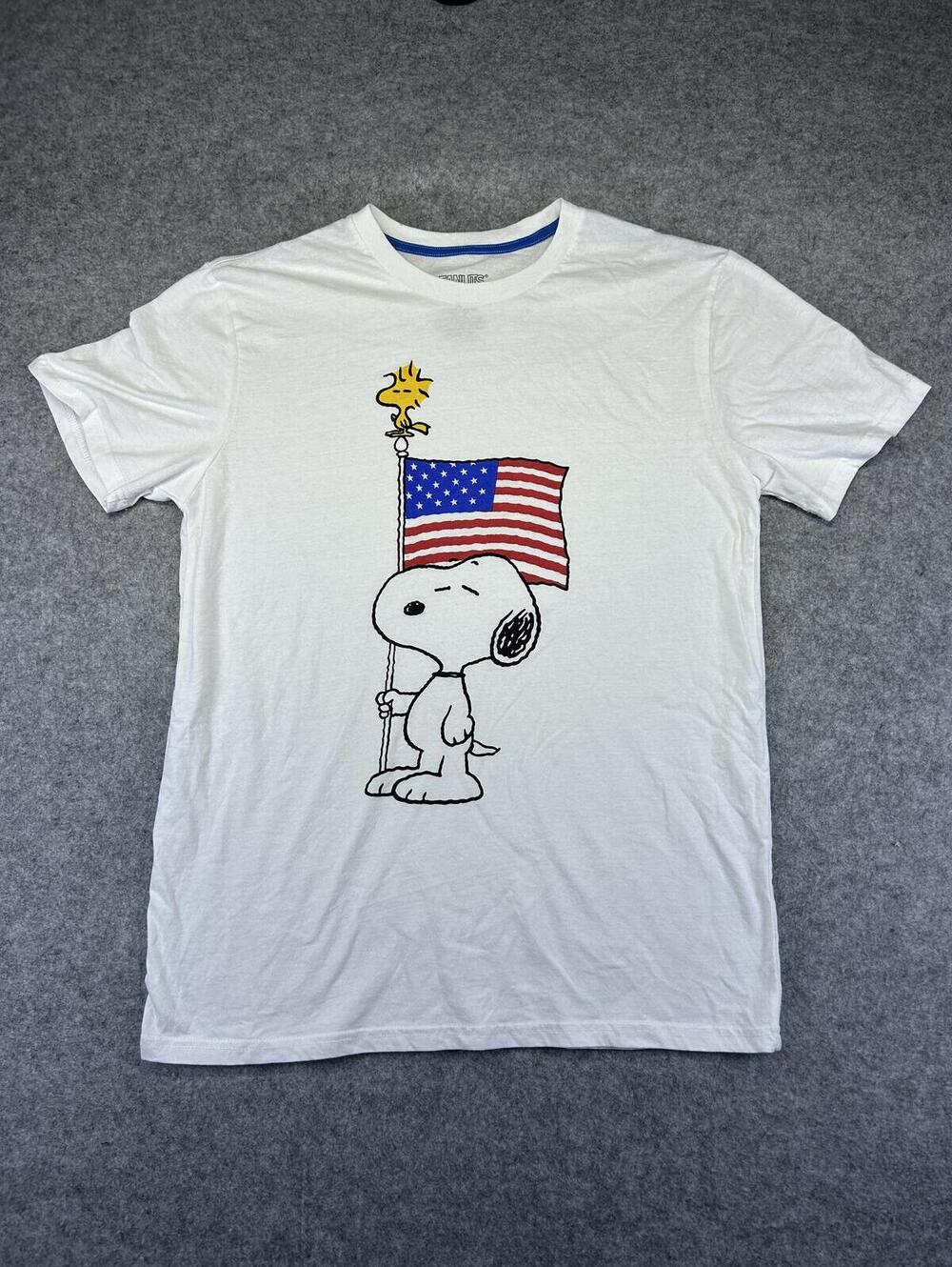Peanuts Snoopy & Woodstock USA Flag Graphic T-Shirt July 4th Womens Sz M